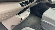 Volkswagen Multivan 2.0 TDI Life 5dr LWB DSG Diesel Estate